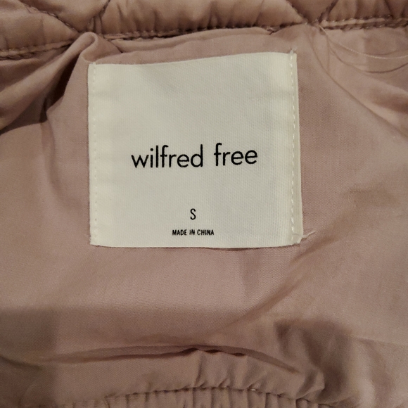 Wilfred Aritzia, Crop Shirt Jacket, 100% Merino Wool, Size S. Baby Pink. - Picture 13 of 15